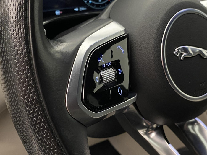 Jaguar F-Pace 5.0 V8 SVR AWD AUT REZERVACE 5.0 V8