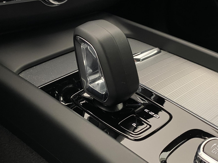 Volvo XC60 B5 AWD CORE AUT