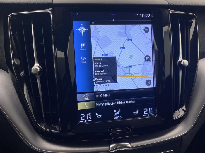 Volvo XC60 B4 AWD MOMENTUM AUT CZ 2.0 Momentum