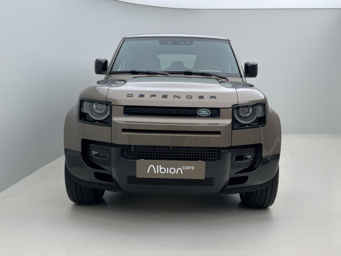 Land Rover Defender 110 D300 X-DYN. HSE REZERVACE 3.0 d