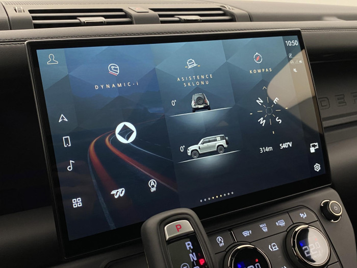 Land Rover Defender OCTA BLACK P635