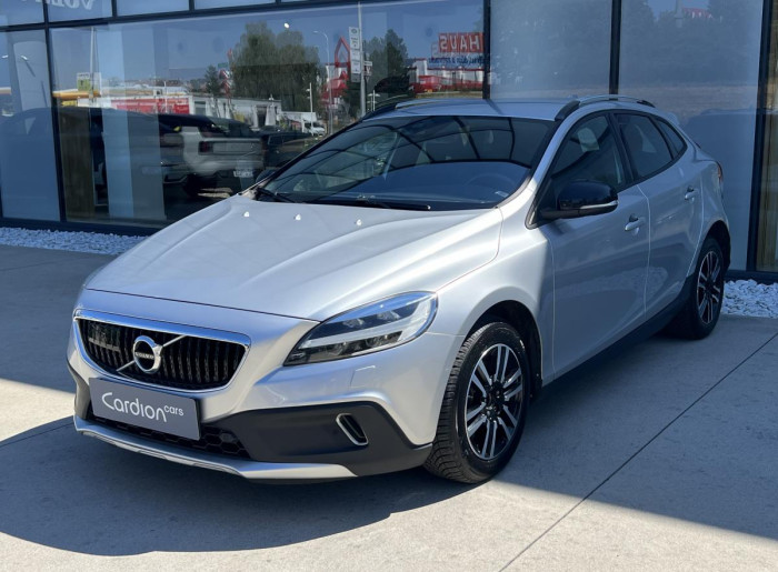 Volvo V40 CROSS COUNTRY D3 MOMENTUM 2.0 d Momentum