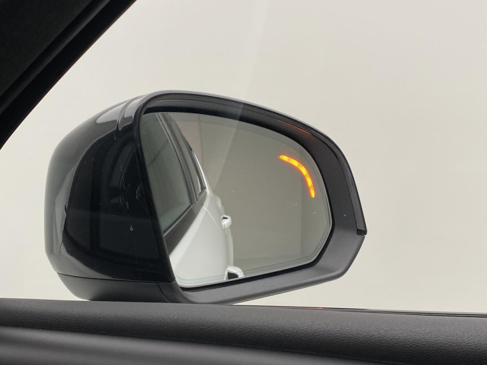 Volvo XC40 B3 DARK PLUS AUT CZ