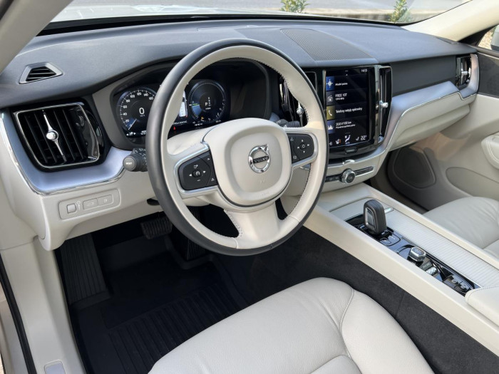 Volvo XC60 T6 AWD RECHARGE INSCRIPTION