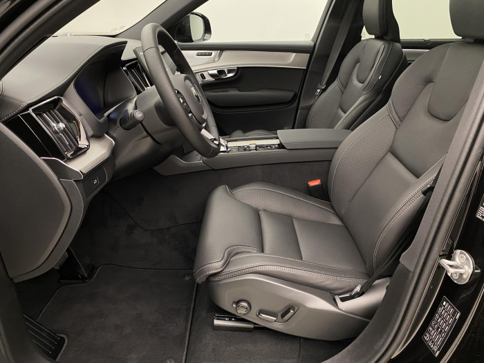 Volvo XC90 B5 AWD BLACK EDITION PLUS 7m