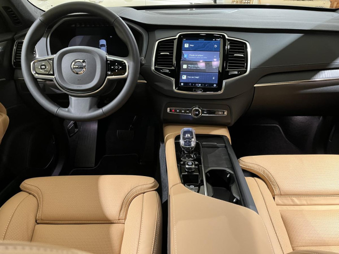 Volvo XC90 B5 AWD AUT BRIGHT PLUS 7-míst 2.0 Plus