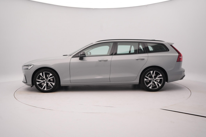 Volvo V60 B4 PLUS DARK CZ 1.maj