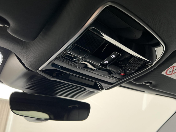 Land Rover Range Rover Sport D300 DYNAMIC SE AWD AUT 3.0 d Dynamic SE