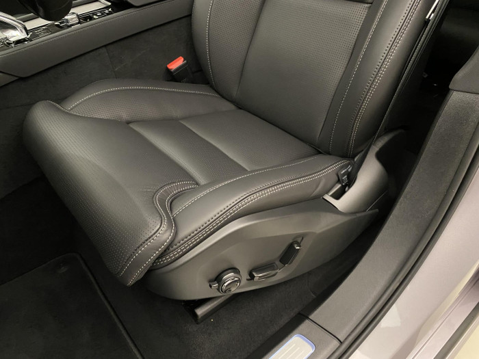 Volvo XC90 T8 AWD RECHARGE DARK PLUS 7m