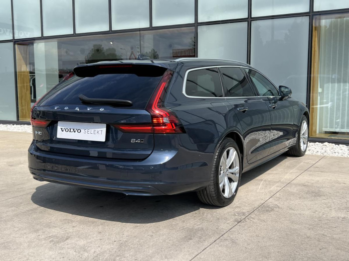 Volvo V90 B4 AWD MOMENTUM Aut REZERVACE 2.0 Momentum