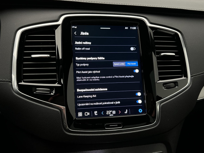 Volvo XC90 B5 AWD ULTIMATE DARK 7MÍSTNÁ