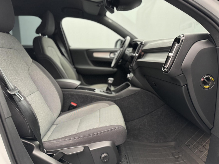 Volvo XC40 T2 MOMENTUM CZ 1.5 Momentum