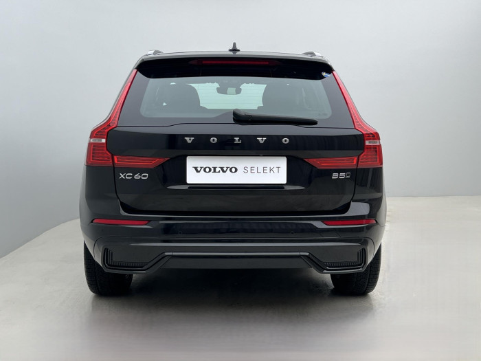 Volvo XC60 B5 AWD R-DESIGN AUT