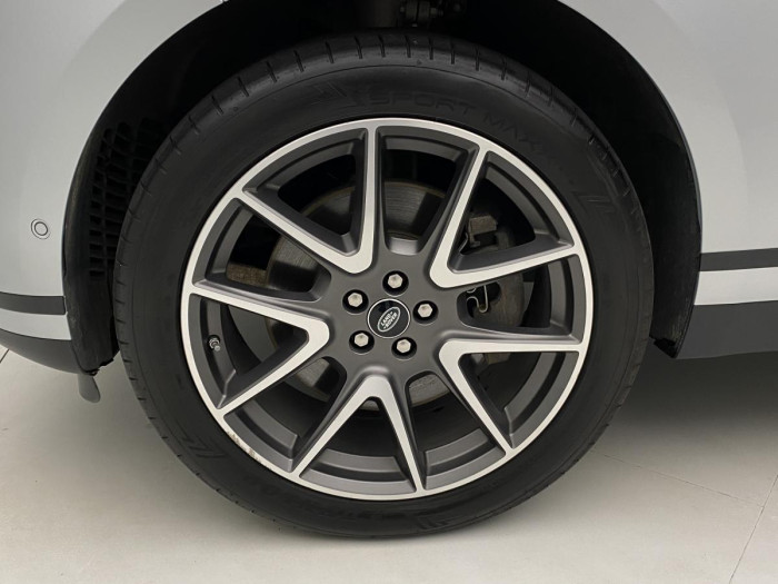 Land Rover Range Rover Velar D300 SE AWD AUT REZERVACE 3.0 d SE