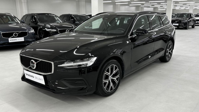 Volvo V60 B3 CORE AUT REZERVACE