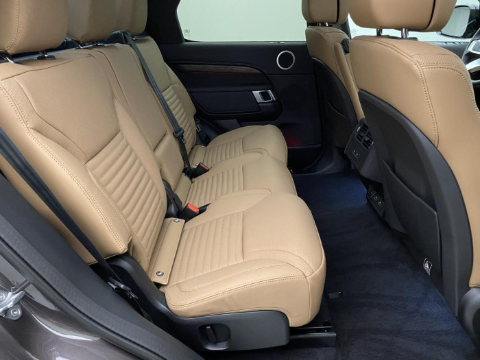 Land Rover Discovery D300 DYNAMIC HSE REZERVACE 3.0 d Dynamic