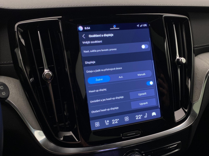 Volvo V60 T8 AWD PLUG-IN BRIGHT ULTRA CZ