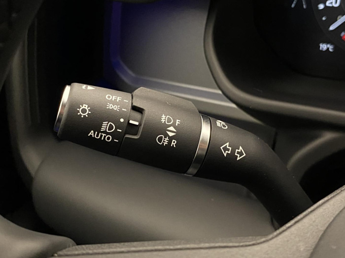 Land Rover Defender 110 D300 SEDONA REZERVACE 3.0 d