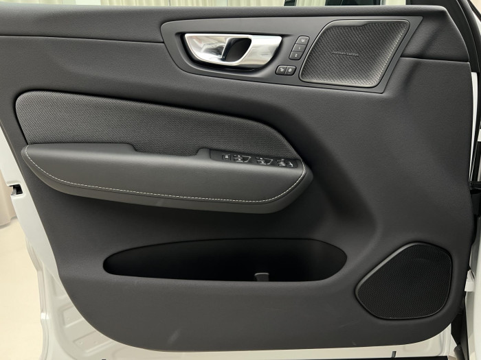 Volvo XC60 T6 AWD RECHARGE PLUS DARK AUT