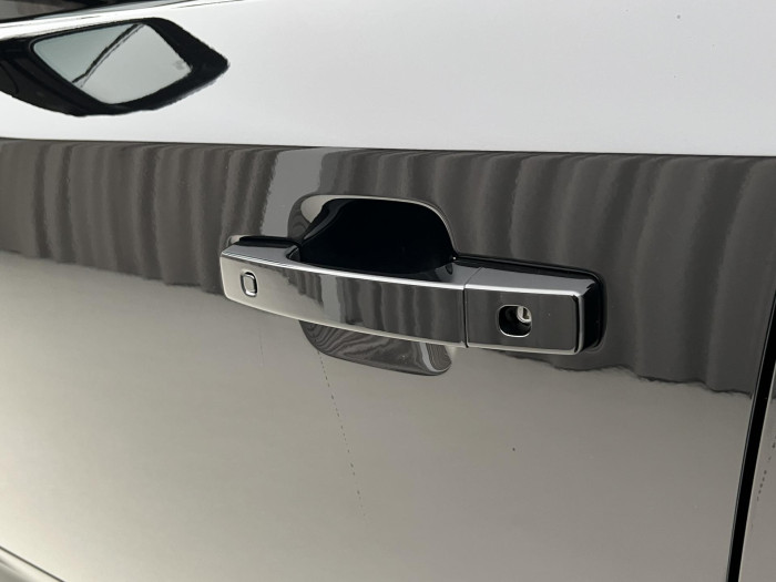 Land Rover Defender 110 D250 X-DYNAMIC SE AWD Aut 3.0 d Dynamic SE