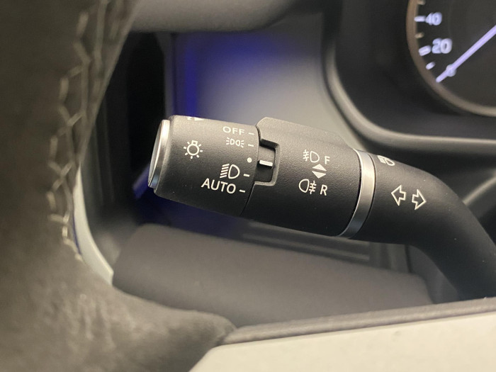 Land Rover Defender 110 D250 SE AWD AUT REZERVACE 3.0 d SE