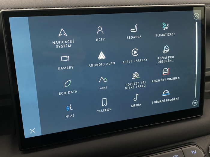 Land Rover Defender 130 D300 SE AWD AUT CZ 3.0 d SE