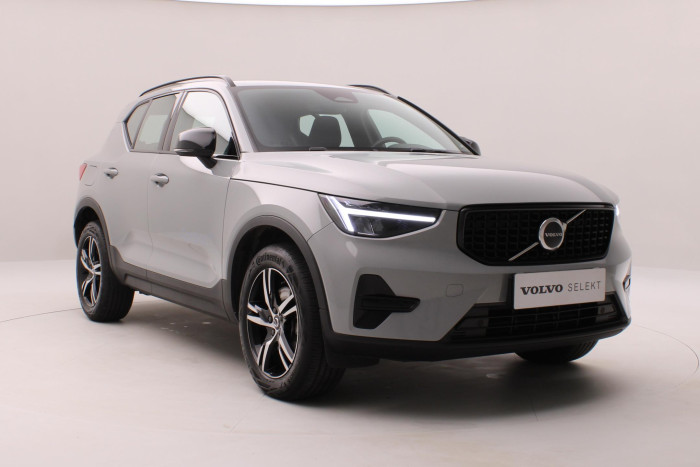 Volvo XC40 B3 DARK PLUS AUT CZ