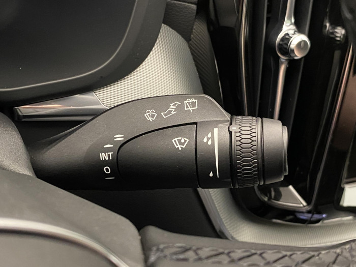 Volvo XC60 B5 AWD BLACK EDITION ULTRA 2.0 Edition