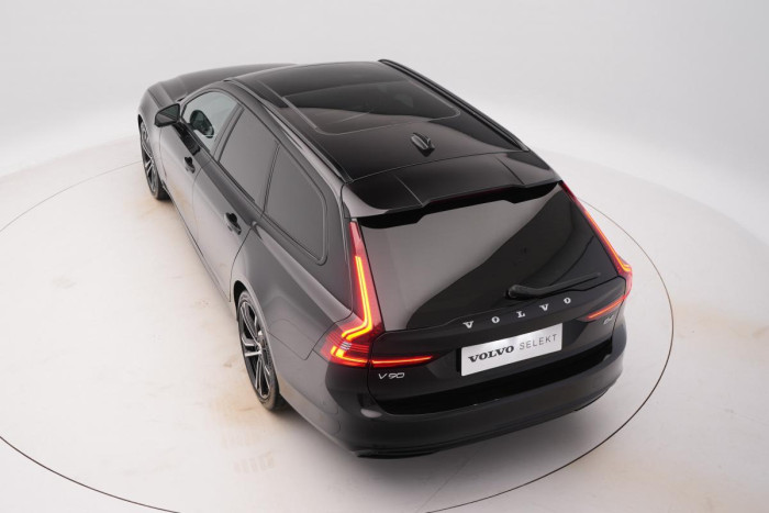 Volvo V90 B4 R-DESIGN AUT REZERVACE