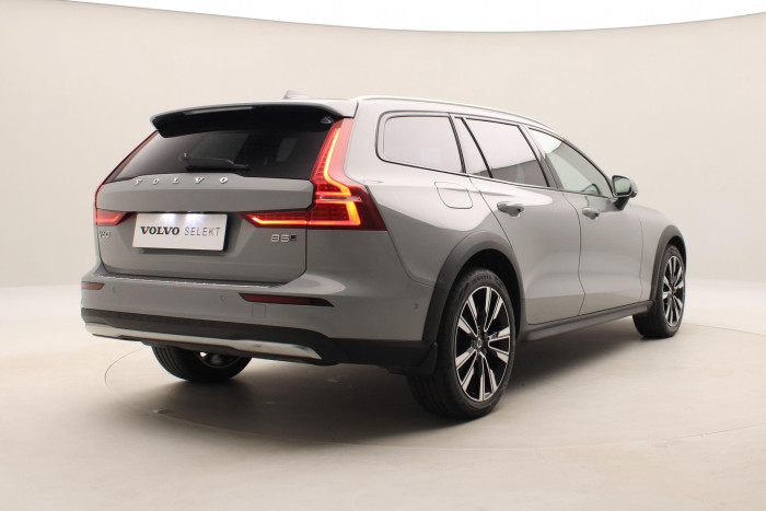 Volvo V60 CC B5 AWD PLUS AUT 1.maj