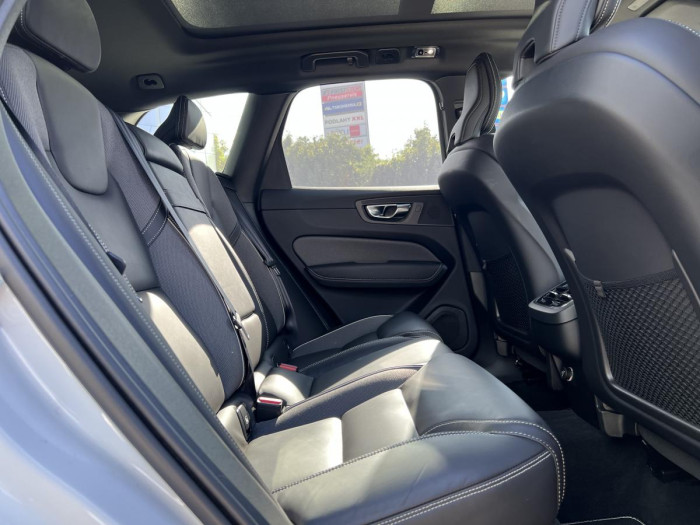 Volvo XC60 B5 AWD R-DESIGN Aut 1.maj.