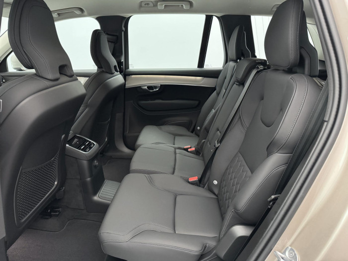 Volvo XC90 T8 AWD AUT RECHARGE CORE 7míst
