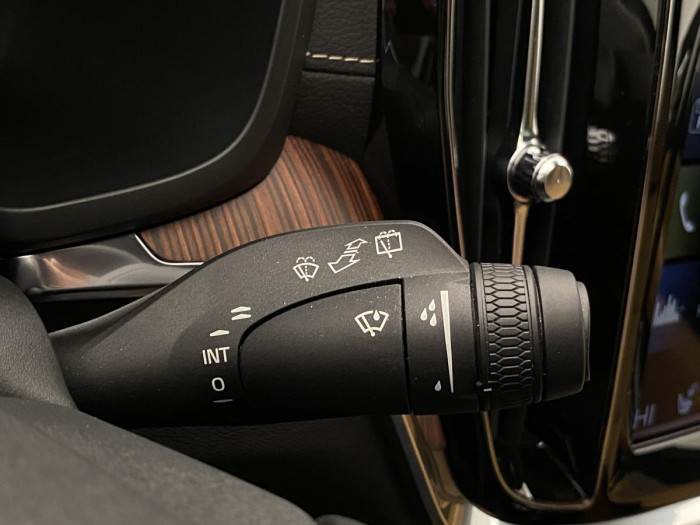 Volvo V60 CC B4 AWD ADVANCED REZERVACE 2.0 CC CC