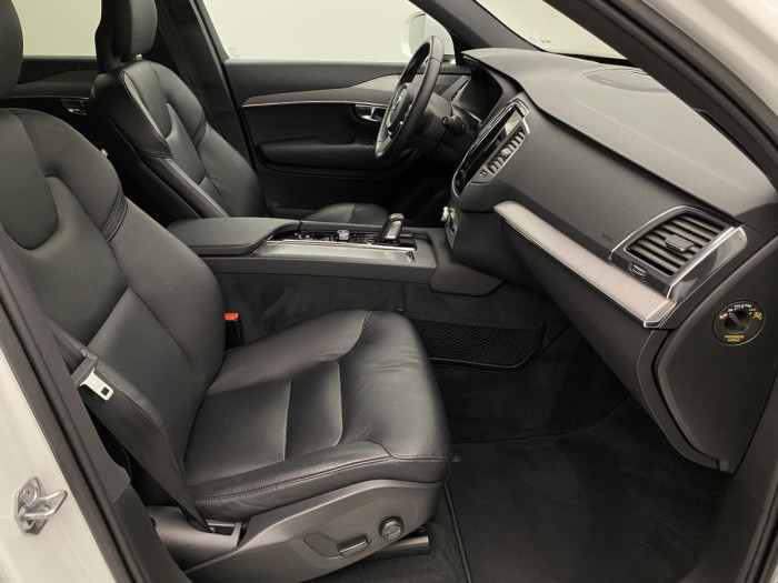 Volvo XC90 B5 AWD MOMENTUM REZERVACE 2.0 Momentum