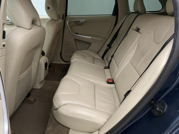 Volvo XC60 T6 AWD SUMMUM AUT REZERVACE 3.0 Summum