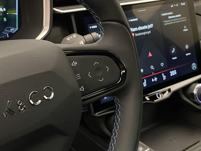 Lynk & Co 01 PHEV DCT AUT 1.maj REZERVACE