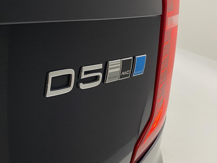 Volvo XC90 D5 AWD INSCRIPTION REZERVACE 2.0 d