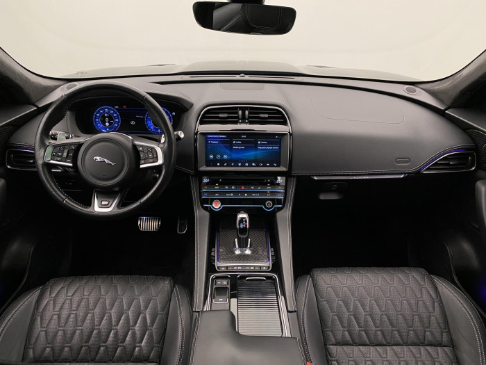 Jaguar F-Pace 5.0 V8 SVR AWD REZERVACE 5.0 V8