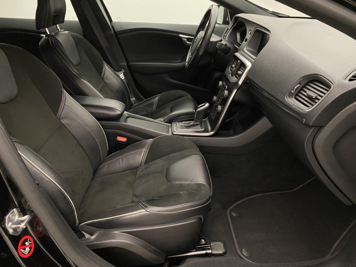 Volvo V40 D2 R-DESIGN AUT 1.maj. 2.0 d