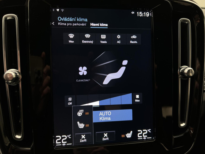 Volvo XC40 D4 AWD R-DESIGN AUT CZ 2.0 d