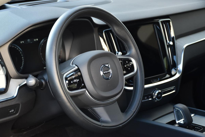 Volvo V60 CC B4 AWD ADVANCED REZERVACE 2.0 CC CC