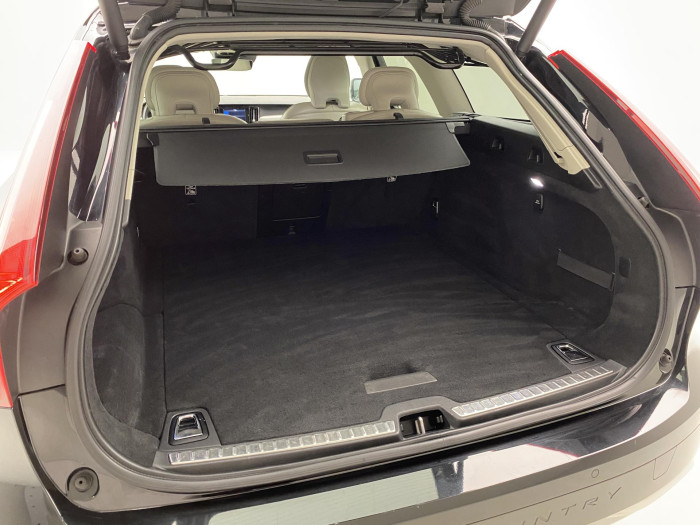 Volvo V90 CC D5 AWD INSCRIPTION AUT CZ 2.0 d CC CC