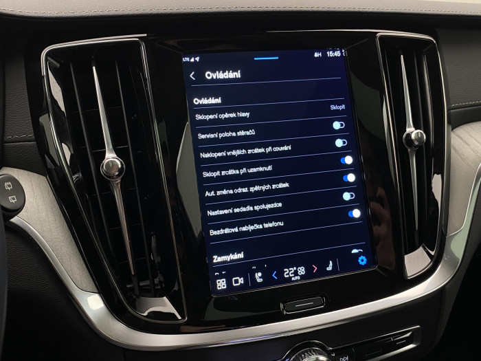 Volvo V60 CC B5 AWD BRIGHT REZERVACE 2.0 CC CC