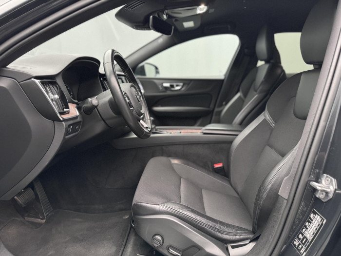 Volvo V60 D4 MOMENTUM AUT 2.0 d Momentum