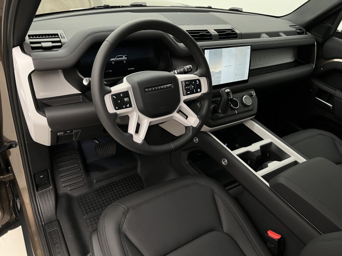 Land Rover Defender 110 D200 S AWD Aut 3.0 d
