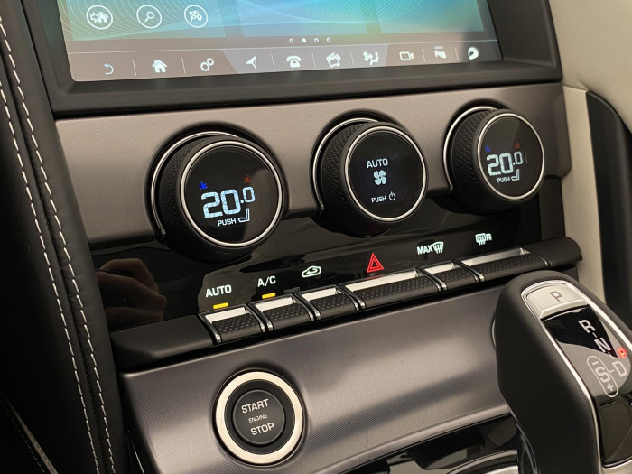 Jaguar F-Type P450 CABRIOLET 75 REZERVACE