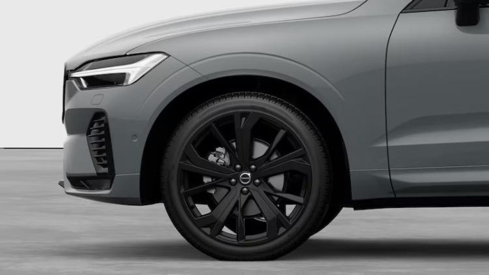 Volvo XC60 B5 AWD BLACK EDITION PLUS AUT