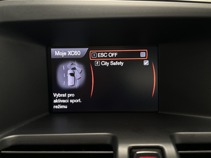 Volvo XC60 D4 AWD MOMENTUM AUT CZ 2.4 d Momentum