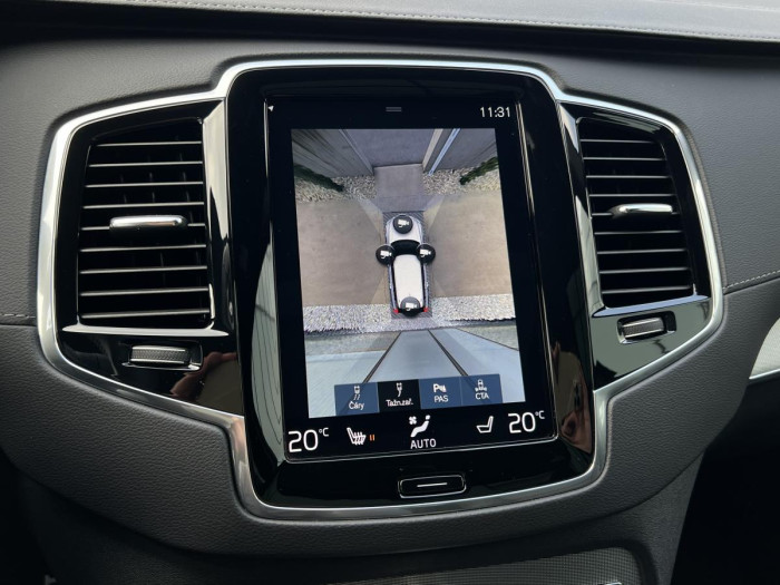 Volvo XC90 T8 AWD R-DESIGN 7 MÍSTNÁ Aut