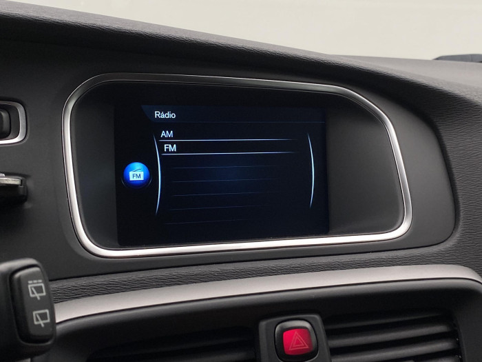 Volvo V40 D2 ES 2.0D 88kW TAŽNÉ 2.0 d d